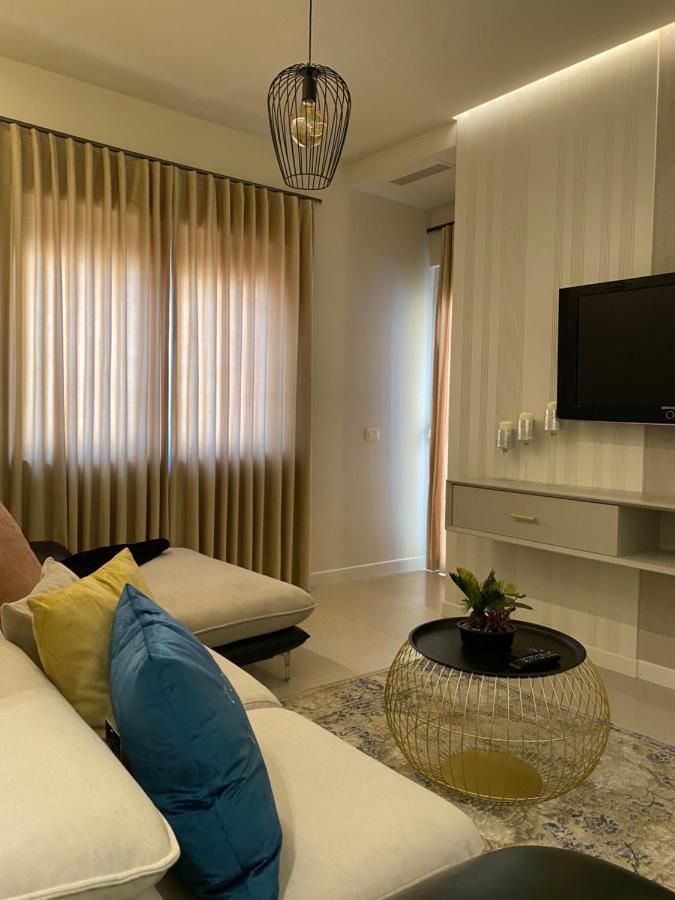 Comfort Apartament, Near The Beach Durrës Exteriör bild