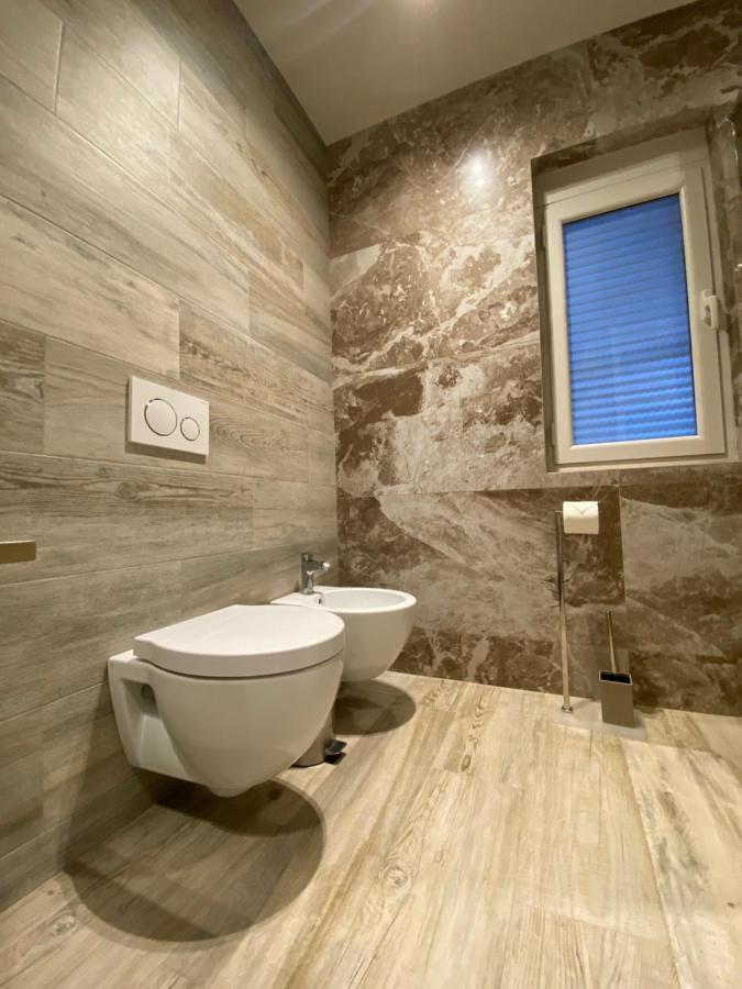 Comfort Apartament, Near The Beach Durrës Exteriör bild
